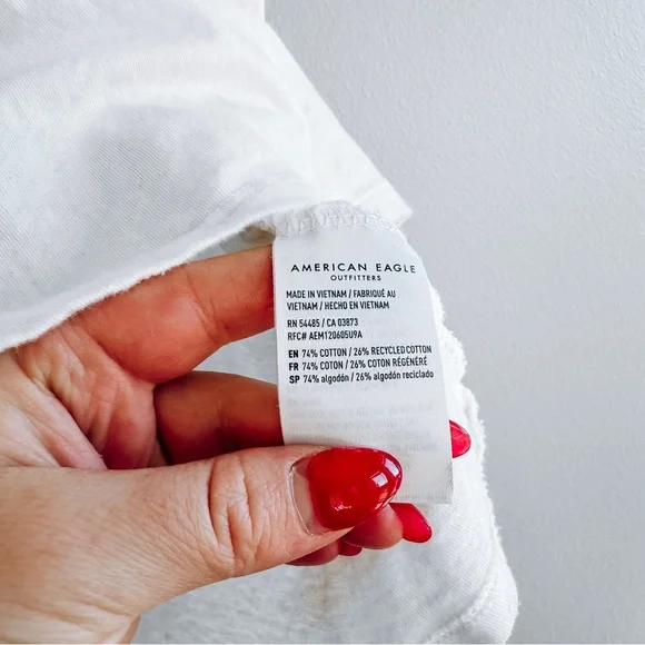 American Eagle White Graphic Shell of a Good Time Tee Size Small - Picture 5 of 7